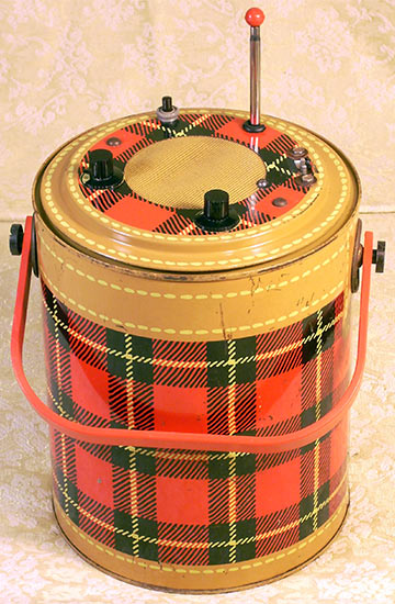 Bagpiper SKR101 cooler radio top view