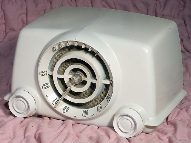 Crosley 11-100U, White 1951