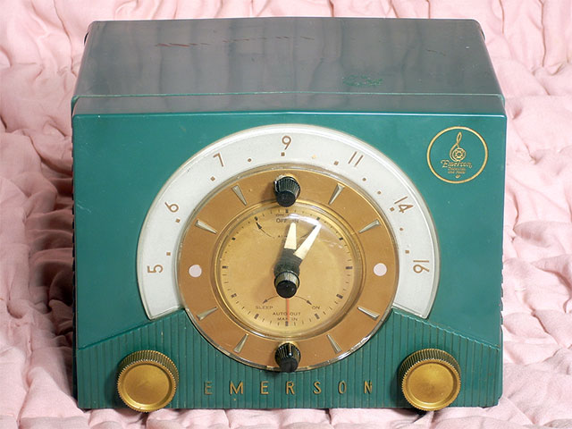 Emerson 724, Green 1953