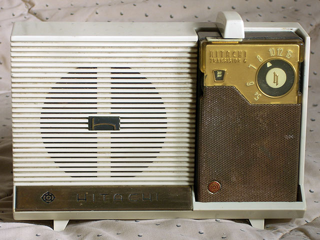 Hitachi TH-666R with speaker mount, 1959