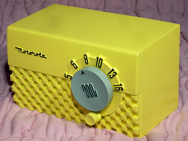 Motorola 5R15A yellow 1951