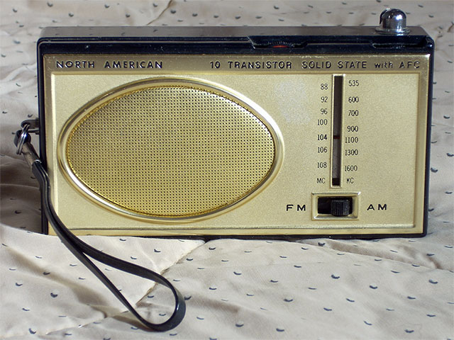 North American 10 Transistor c. 1965