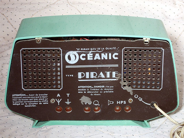 Oceanic-Radio Pirate, green