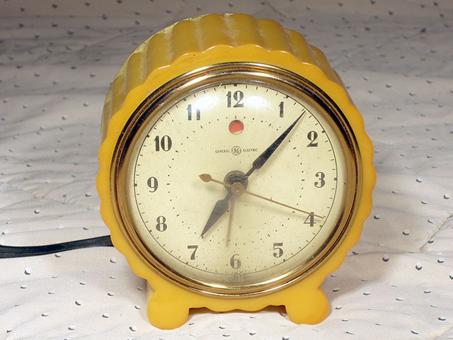 General Electric 7H80 Alarm Clock, 1939
