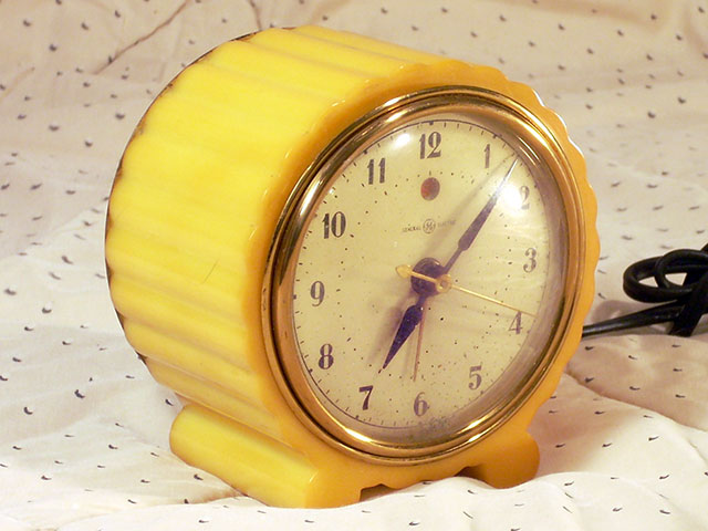 General Electric 7H80 Alarm Clock, 1939