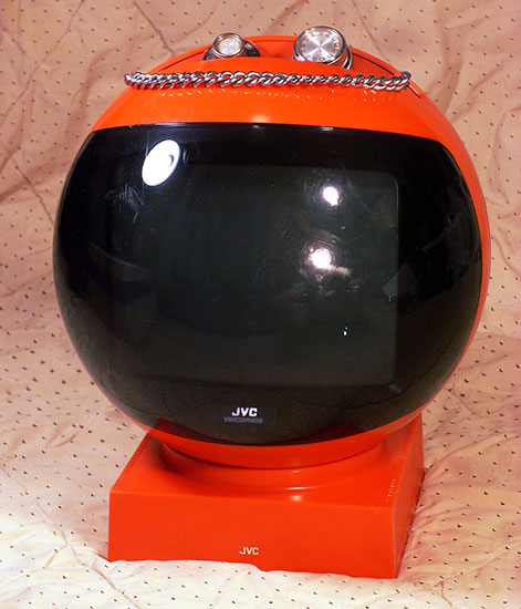 JVC 3240, Red 1975